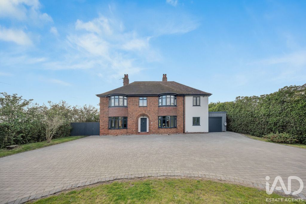 Property photo 2 of 49