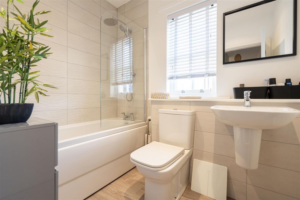 Additional image 9 of 4 bed terraced house for saleNorthumberland Close, North Shields NE30