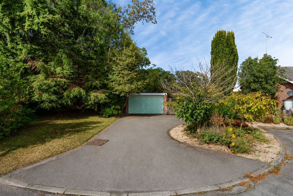 Property photo 3 of 24