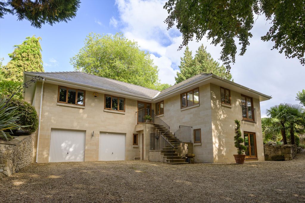 Property photo 1 of 28 Image