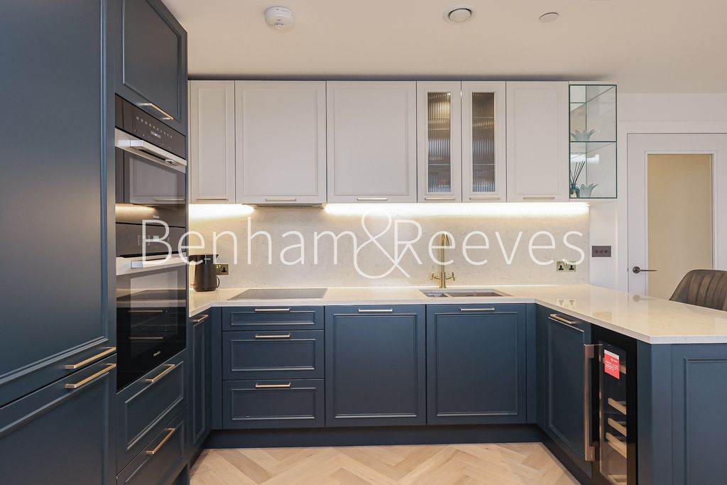 Property photo 2 of 22