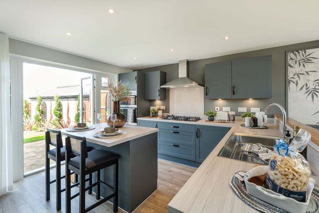 Property photo 2 of 10 Avondale Kitchen