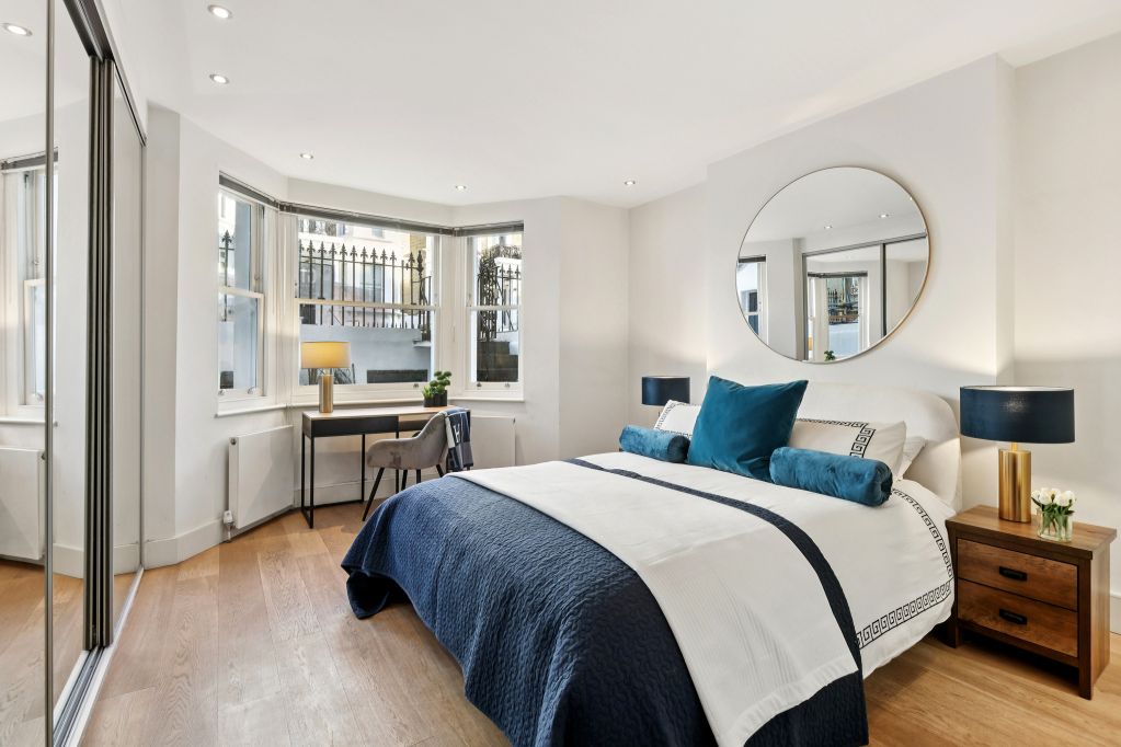 Property photo 3 of 16 Picture 4