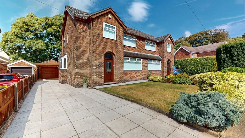 Property photo 1 of 32 Rookery Drive For Sale
