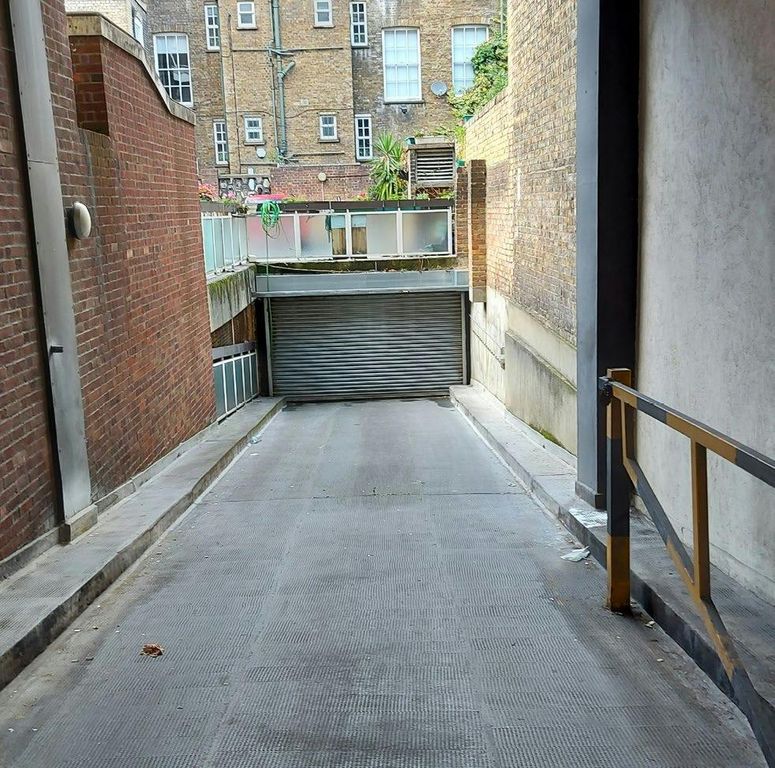 Property photo 1 of 4 Property Particulars  Eagle Street Car Park.Jpeg