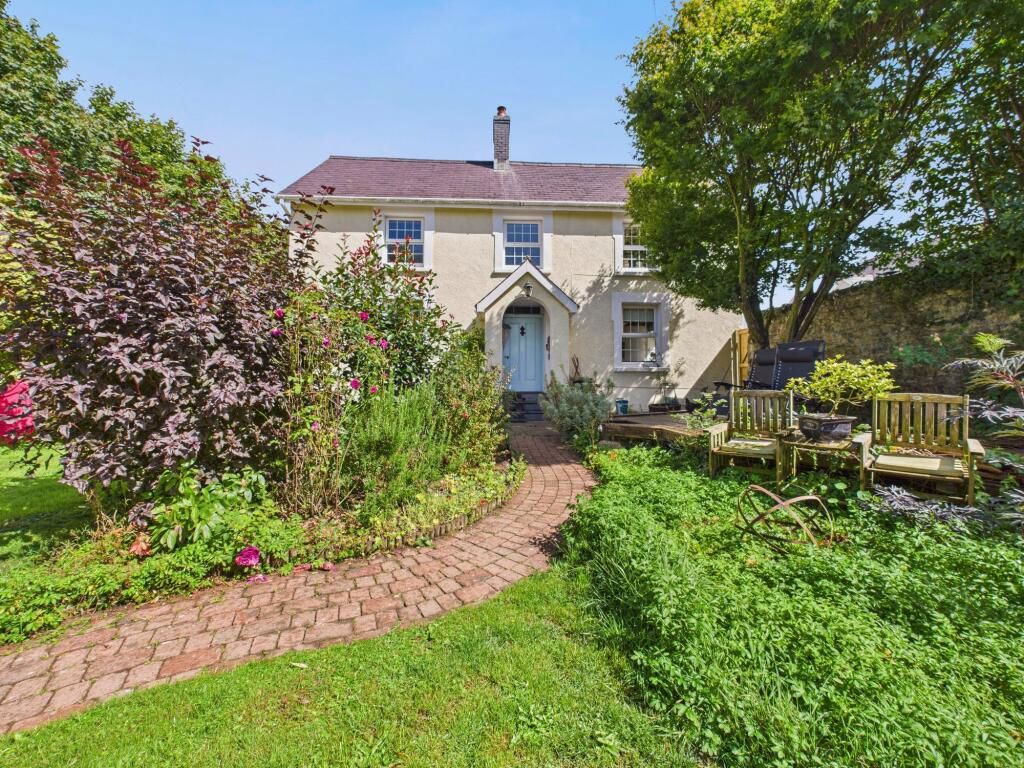 Property photo 1 of 35