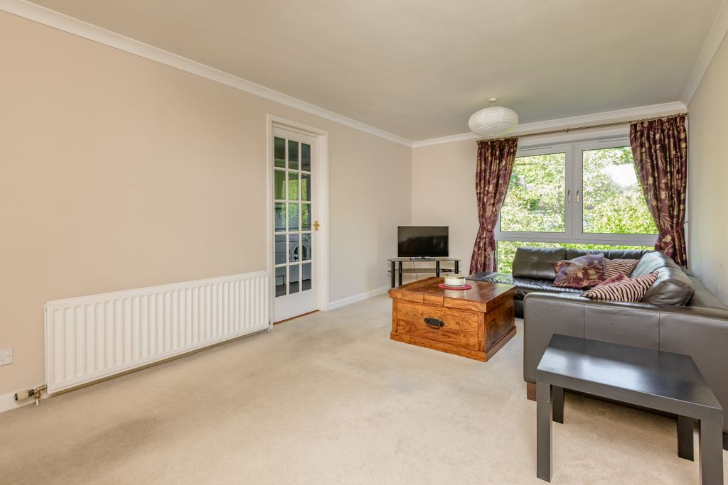 Property photo 3 of 9