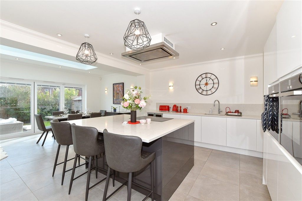 Property photo 1 of 16 Kitchen/Dining Room