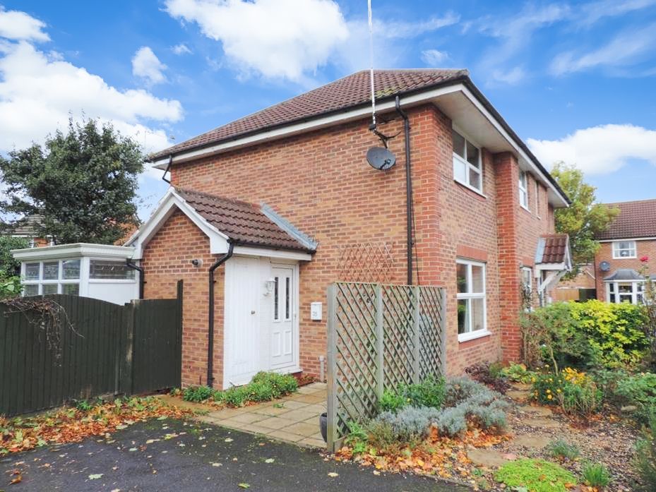 Property photo 1 of 7 External