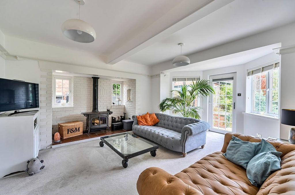 Property photo 3 of 25 1365698-14-68ee83F6B53A9.Jpg