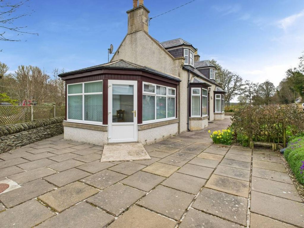 Property photo 1 of 26