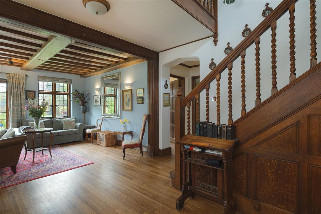 Property photo 3 of 31