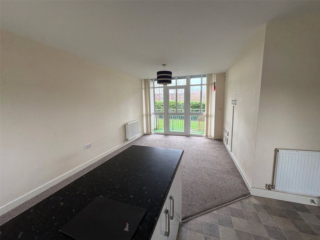 Property photo 3 of 10 Picture No. 06