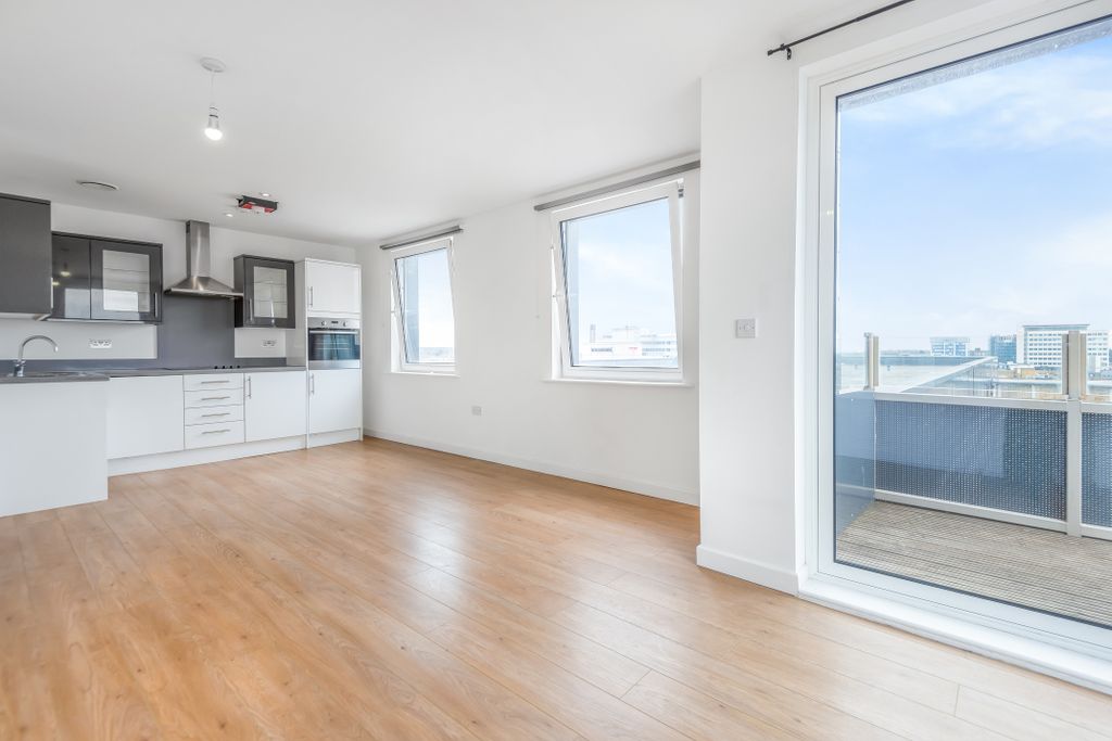 Property photo 2 of 10 1