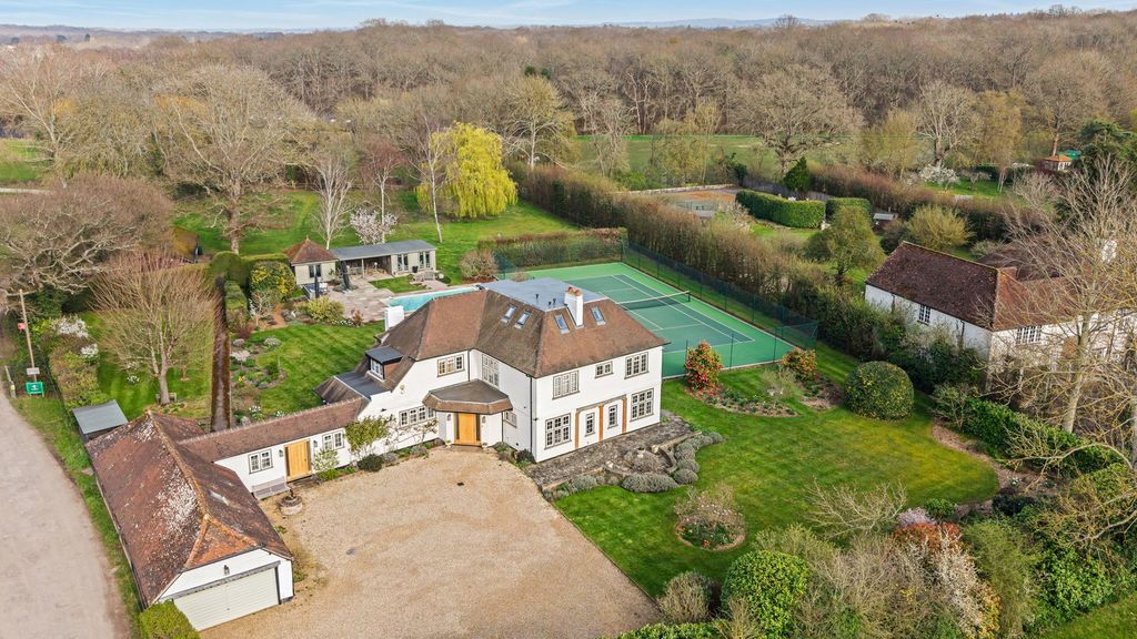 Property photo 1 of 16