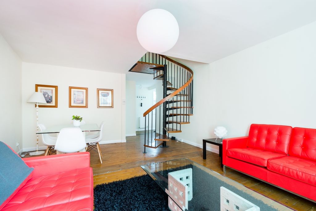 Property photo 3 of 9 Reception Room