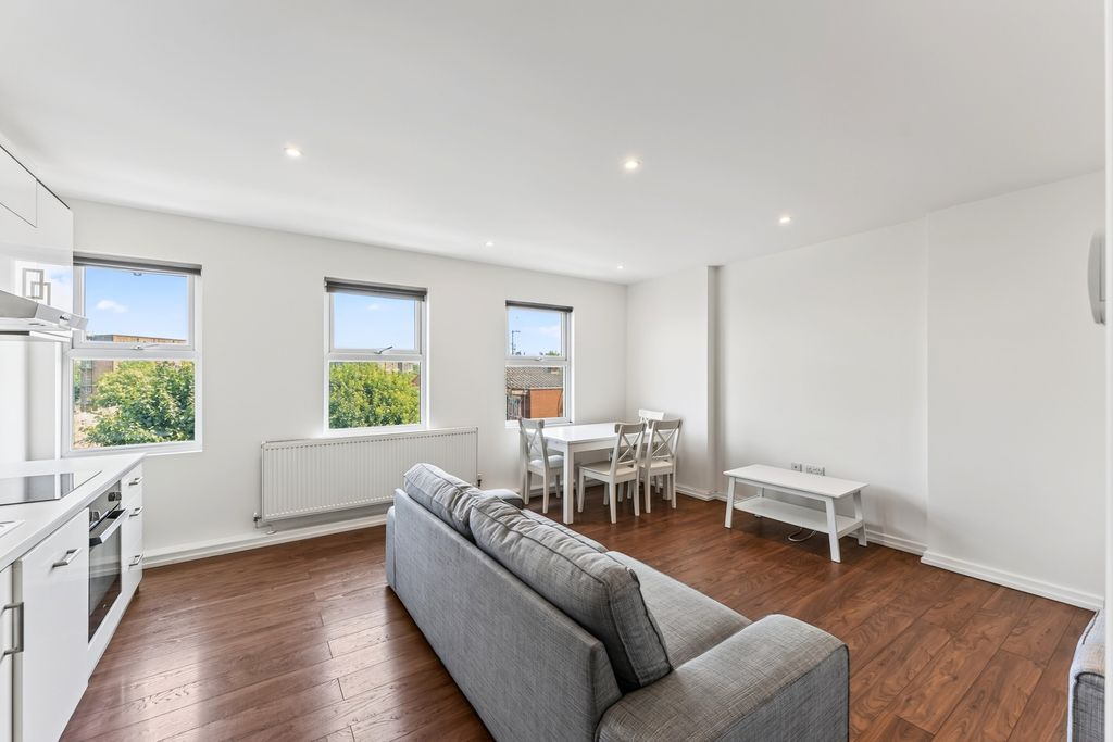 Property photo 2 of 19 Pbox-Img.Jpg
