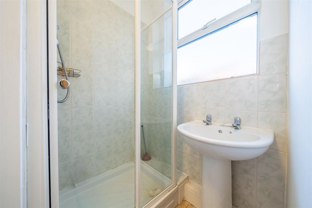 Additional image 8 of 10 bed flat for saleBeech Avenue, New Basford NG7