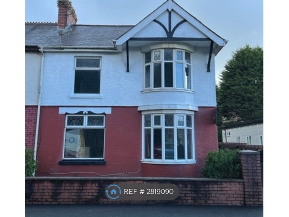 Property photo 1 of 17 Student House Minutes Walk To Bay Campus