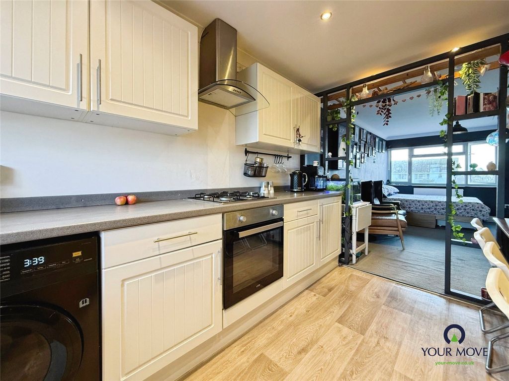 Property photo 2 of 20 Picture No. 01