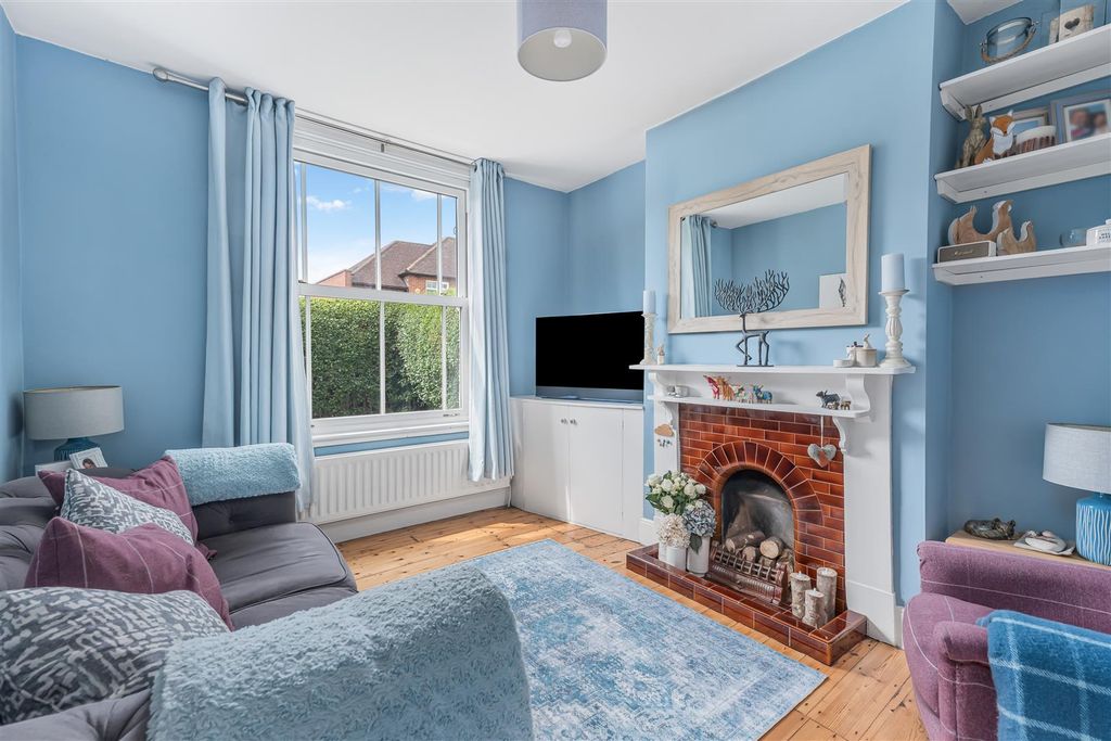 Property photo 2 of 13 50 Park Road, Banbury-4.Jpg