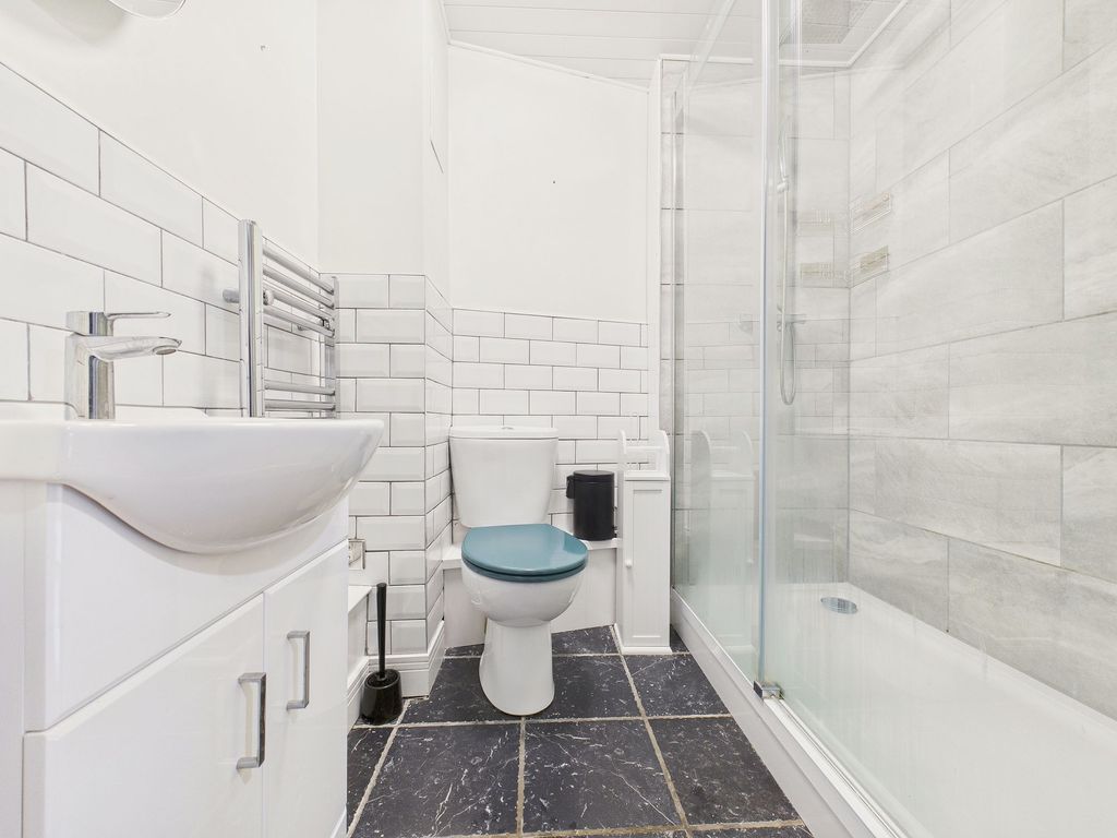 Property photo 3 of 10 Shower Room