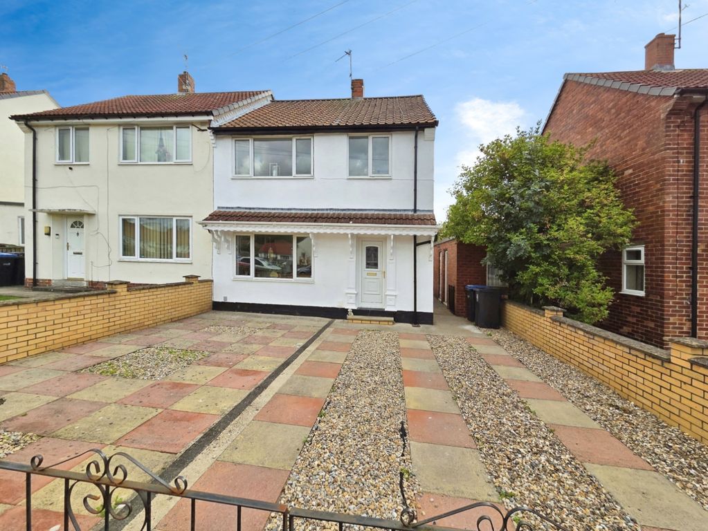 Property photo 1 of 17 Pbox-Front_Of_House-329764.Jpg