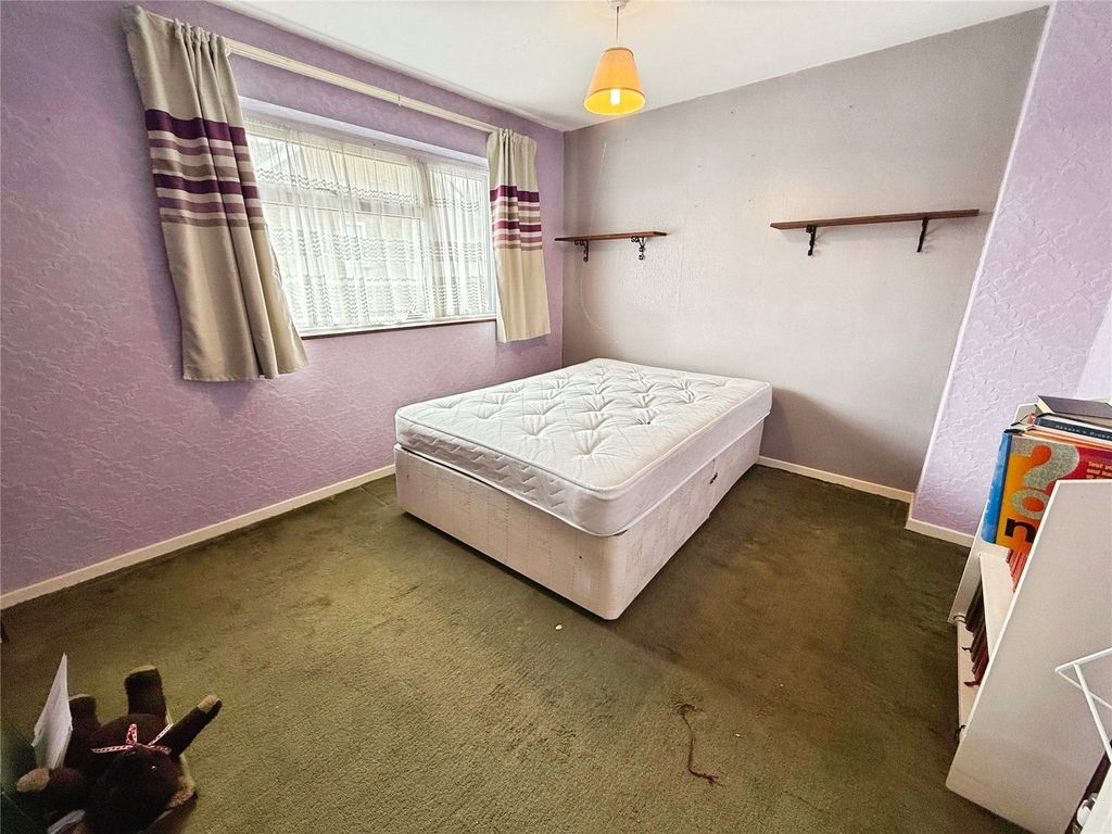 Property photo 2 of 16 Bedroom 2