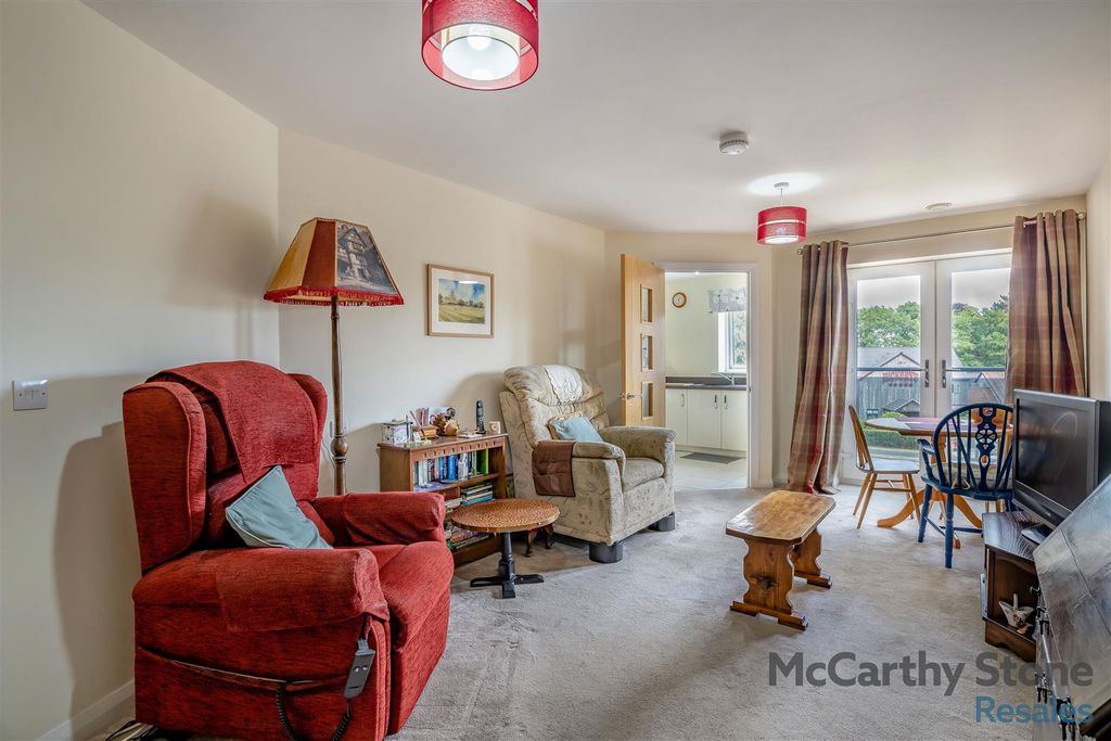 Property photo 3 of 35 8660595-Interior08.Jpg