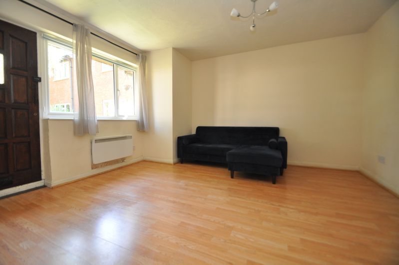 Property photo 2 of 9 Photo 7
