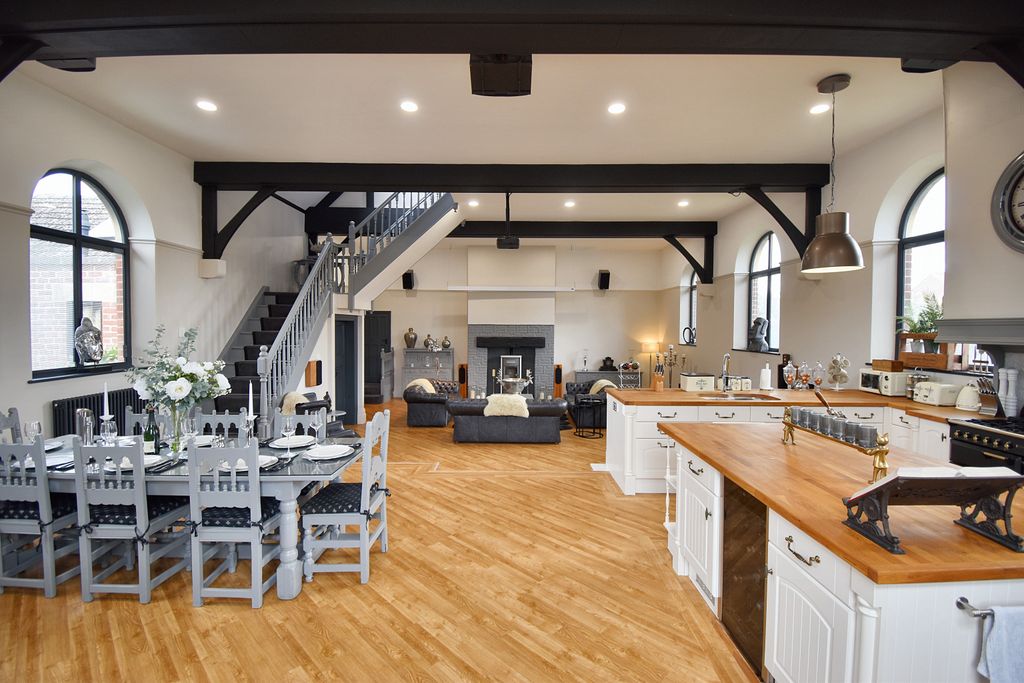 Property photo 1 of 47