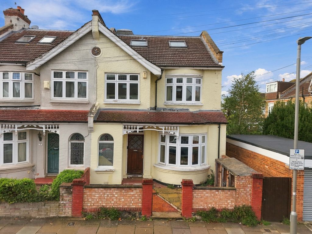 Property photo 1 of 13
