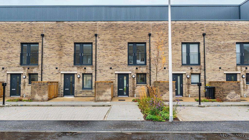 Property photo 1 of 29