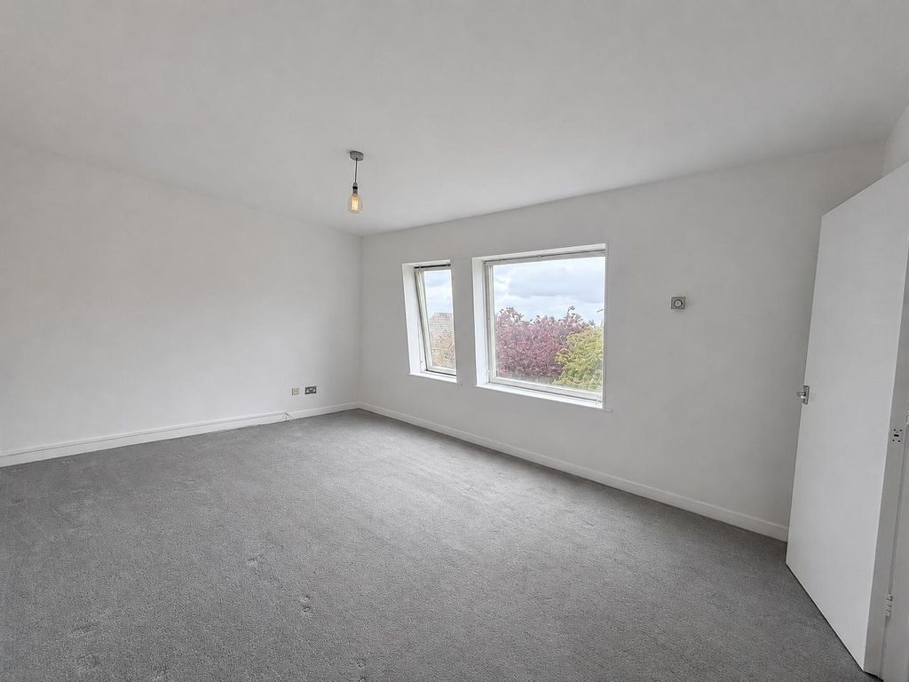 Property photo 2 of 6 Whatsapp Image 2026-05-20 At 10.45.35