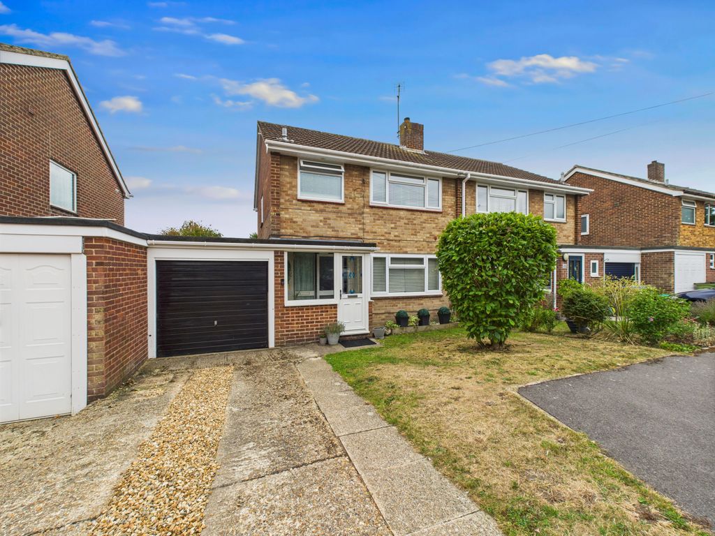 Property photo 1 of 12 3Â Bedroom Semi Detached House For Sale