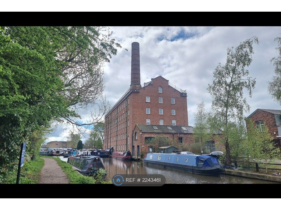 Property photo 1 of 11 3rd Floor Across Entire End Of Building