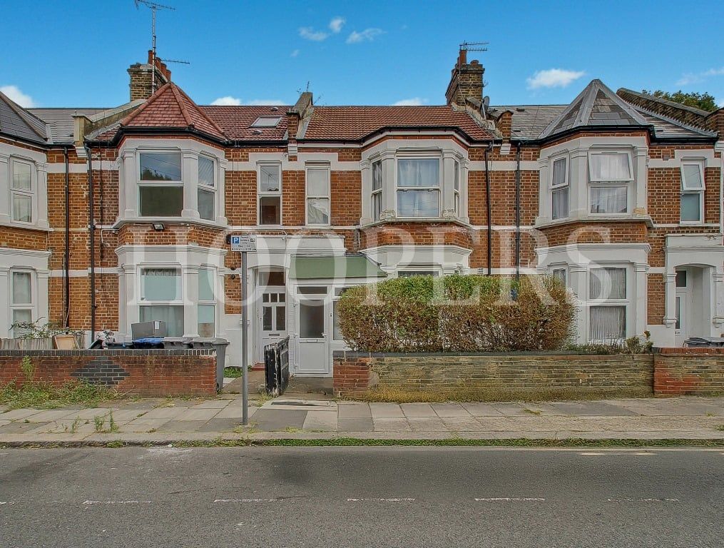 Property photo 1 of 12
