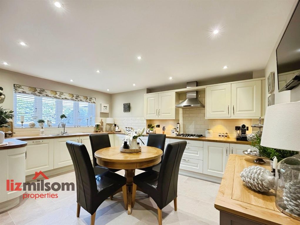 Property photo 3 of 51