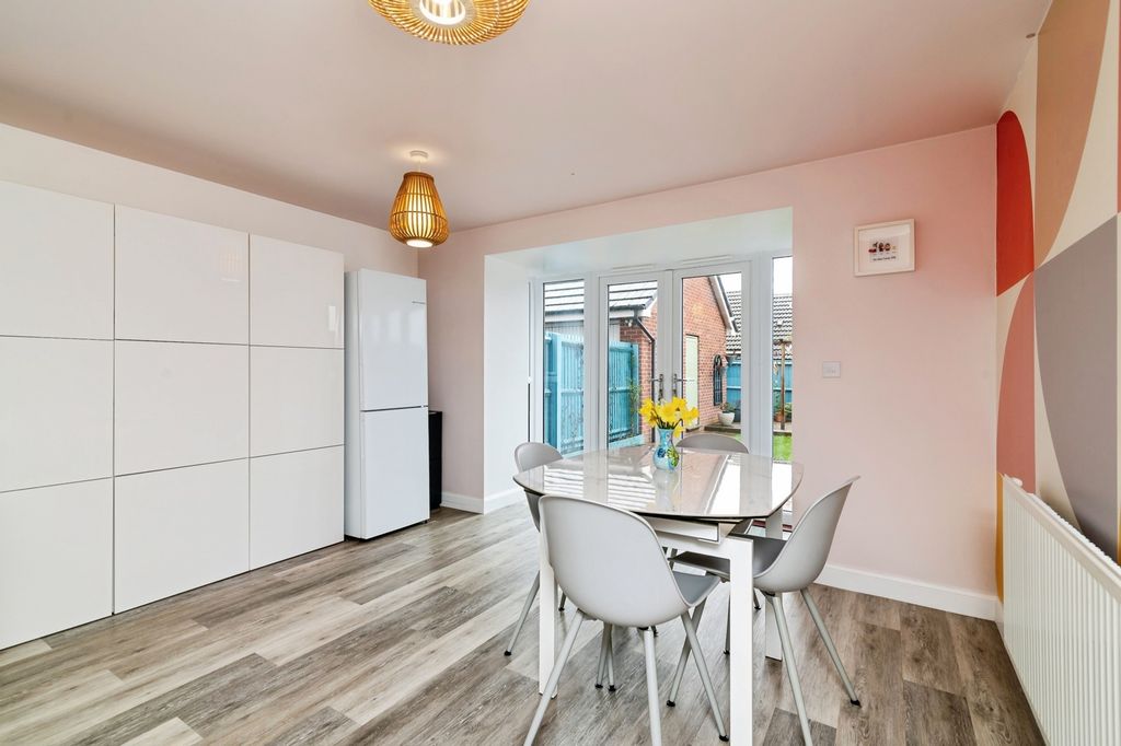 Property photo 2 of 21 Pbox-Img.Jpg