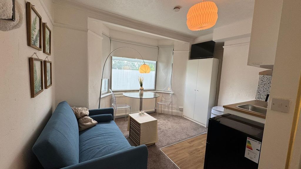 Property photo 1 of 4