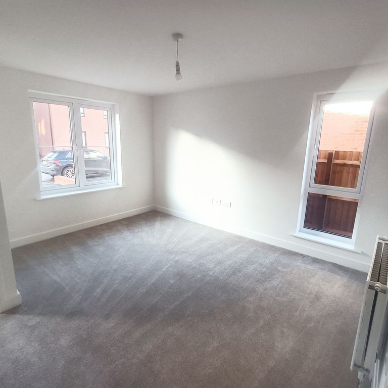 Property photo 2 of 8