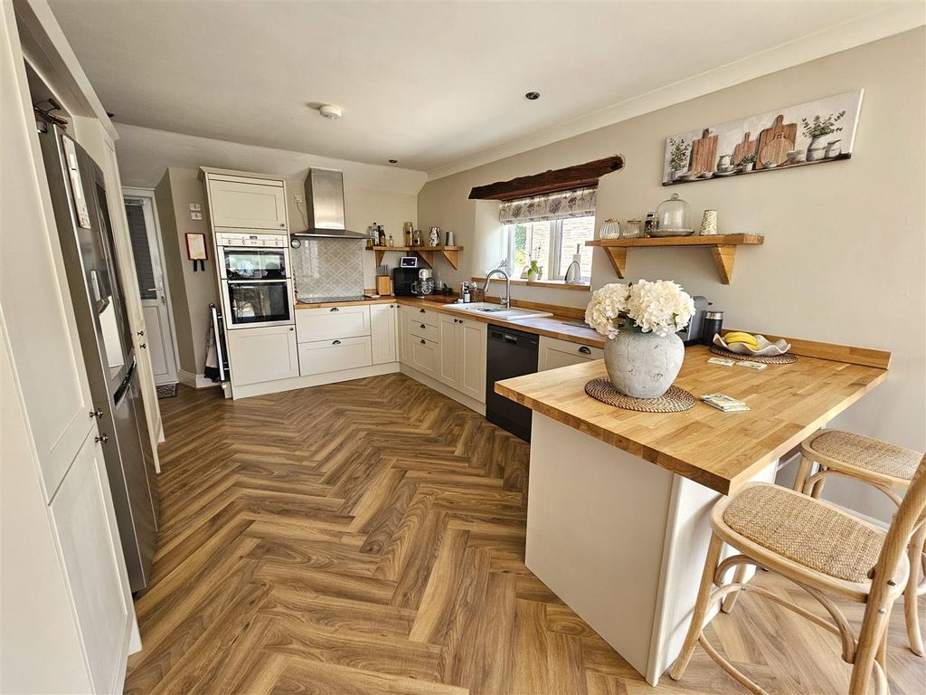 Property photo 2 of 40 Kitchen Area.Jpg