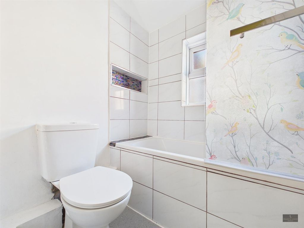 Additional image 8 of 4 bed terraced house to rentBartholomew Street West, Exeter EX4