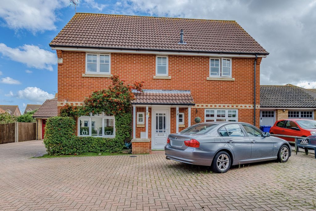 Property photo 1 of 25