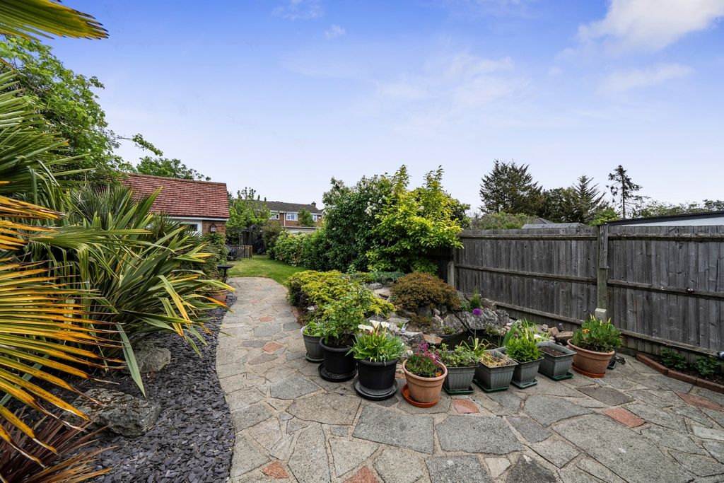 Property photo 2 of 27 5103413