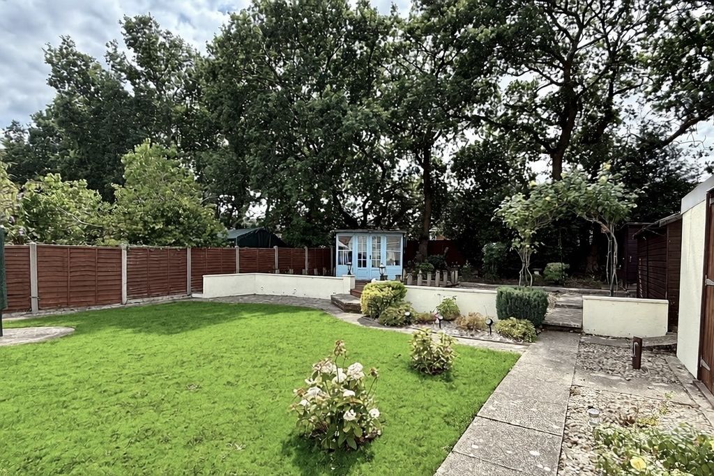 Property photo 3 of 18 Gallery