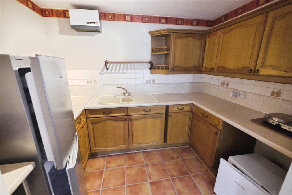 Property photo 2 of 12 Kitchen