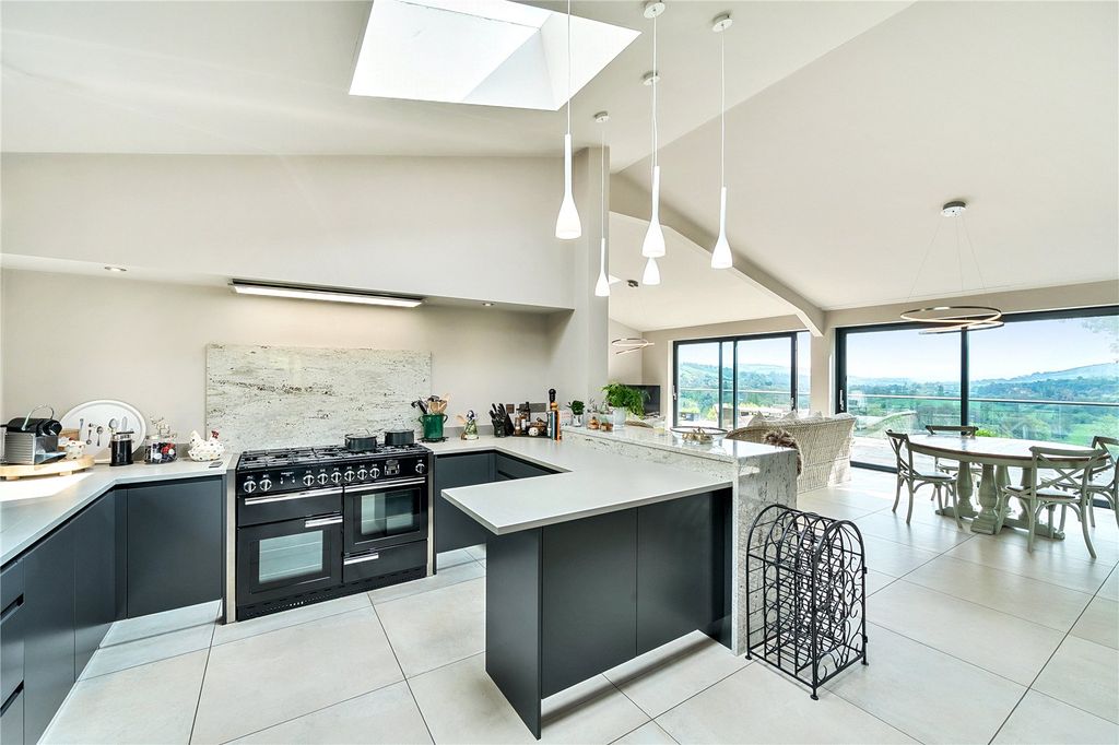 Property photo 2 of 27 Kitchen