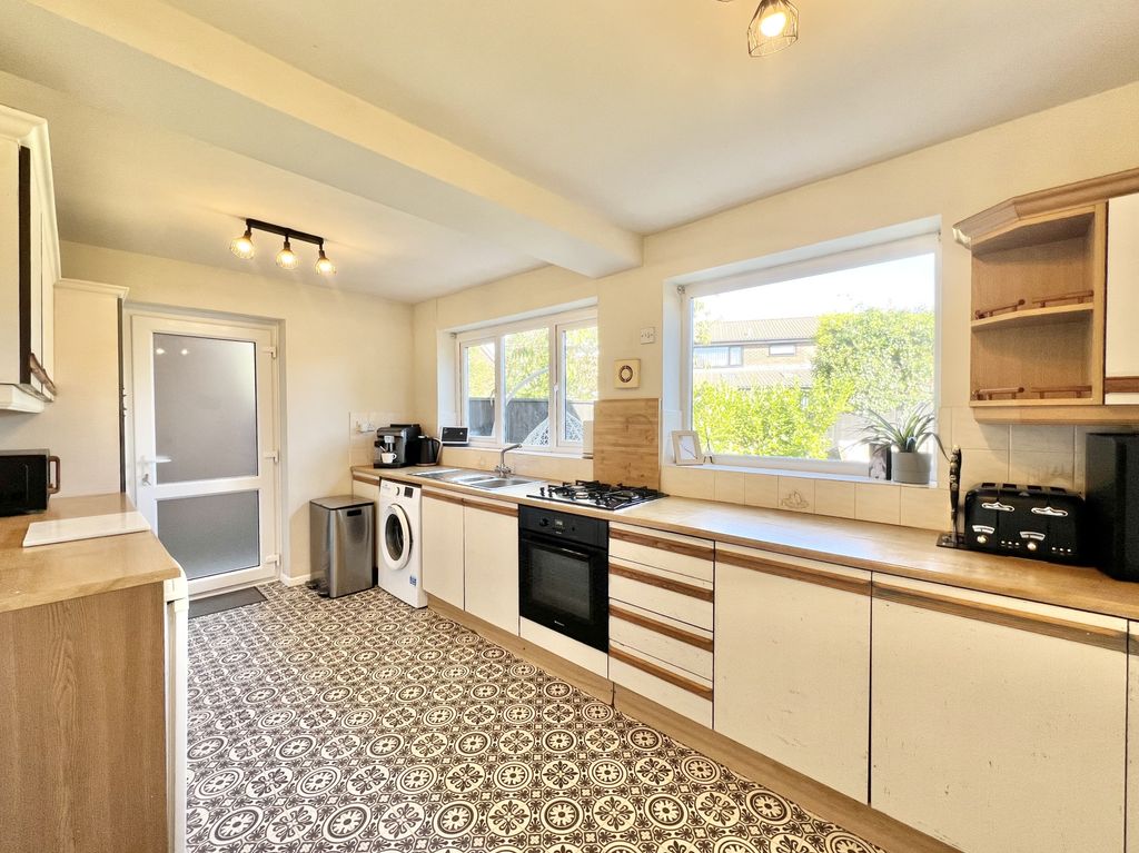 Property photo 3 of 22