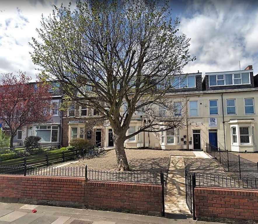 Property photo 2 of 8 Photo 4